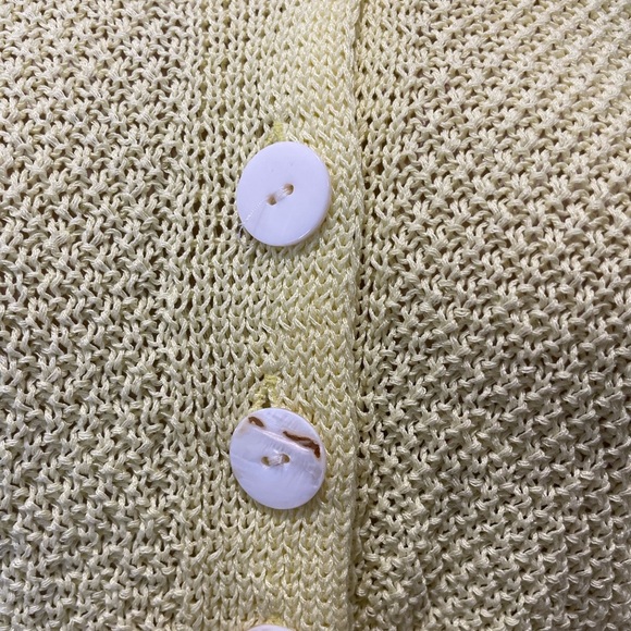 Yellow Floral Knit Cardigan Sweater size M/L - Picture 6 of 7